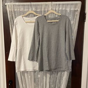 2 Uniqlo 3/4 sleeve t shirts size medium new